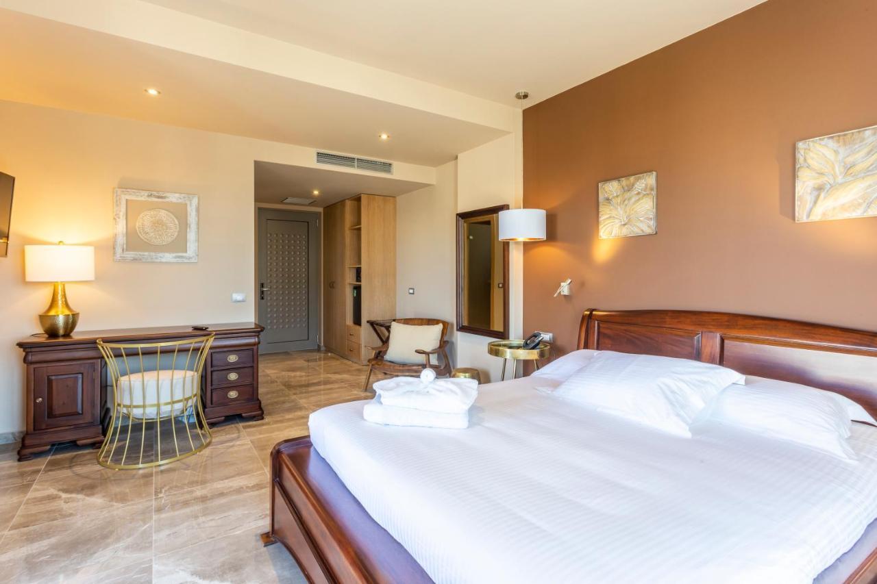 Hotel Elysian Luxury And