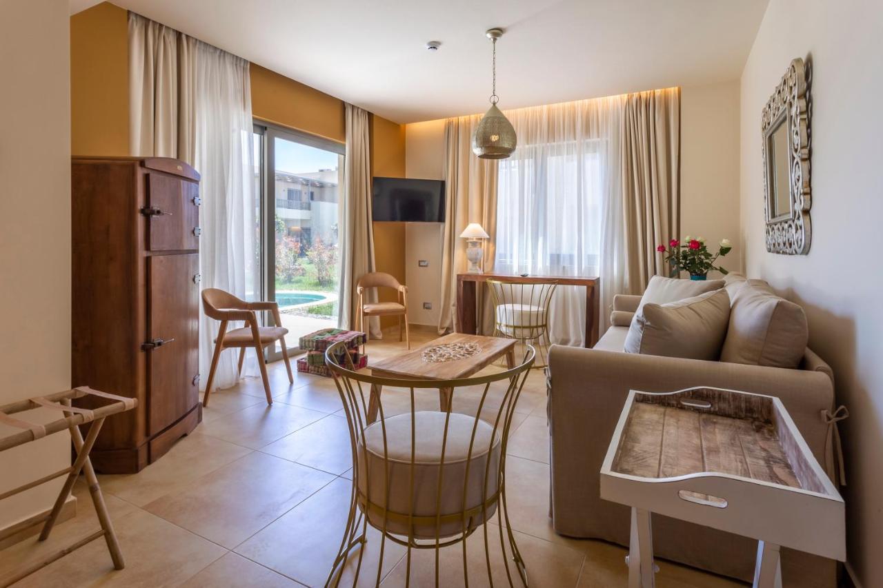 Elysian Luxury And Kalamata