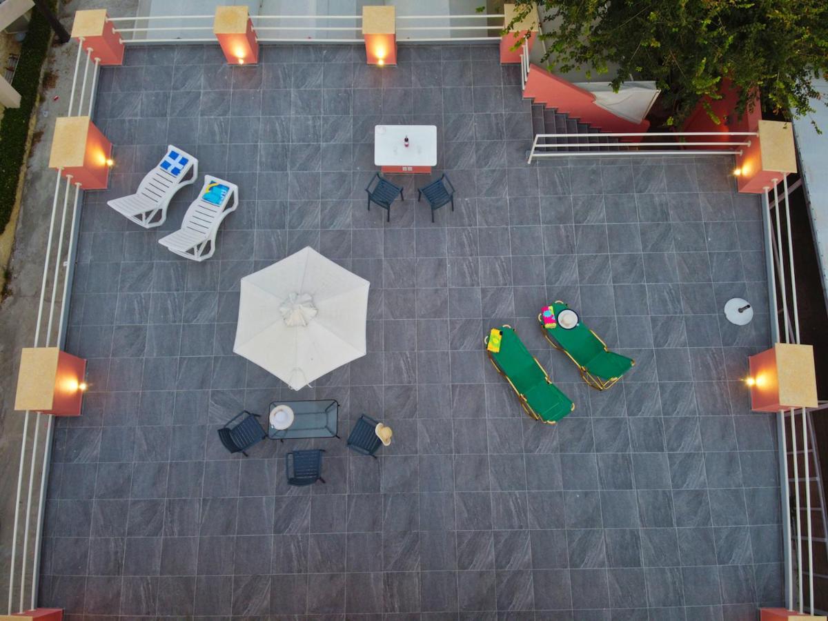 Alexandra Apartment