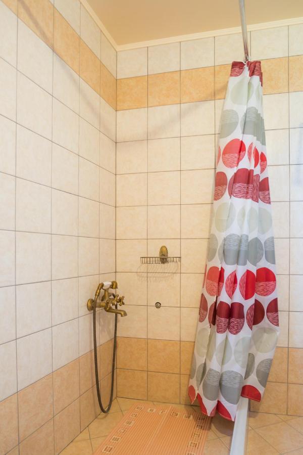 Seafront With Direct Access Holiday home *