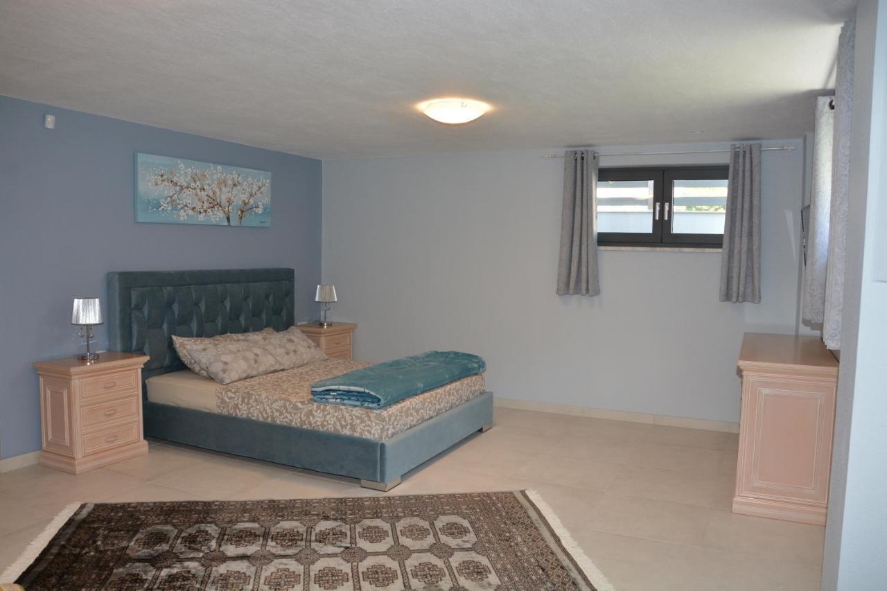 Pegasus Sea View Luxury Apartment