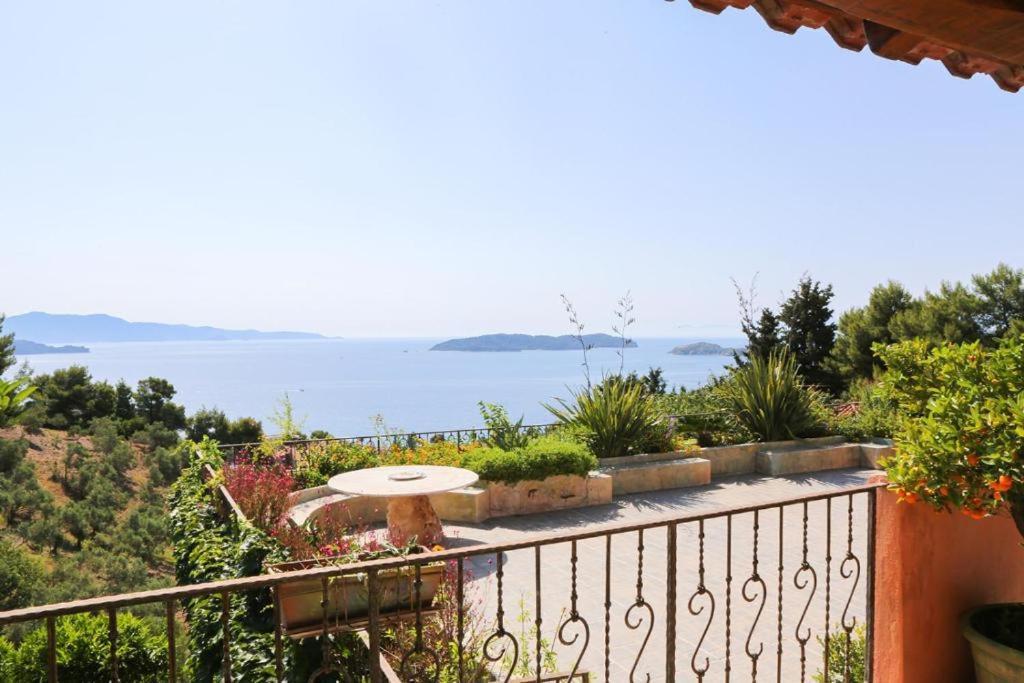 Absolute Vacation Luxury Stratos Near Sea Majestic View Achladies (Skiathos)