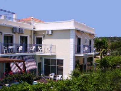 Kourkoumelata Apartment Kaligata