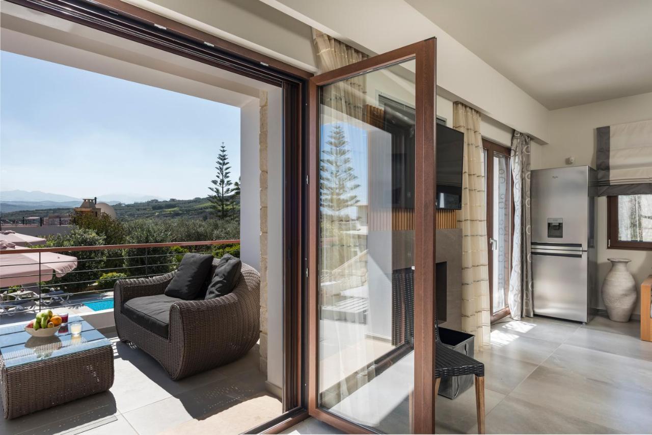 Nina Chania Villa Kolymbari