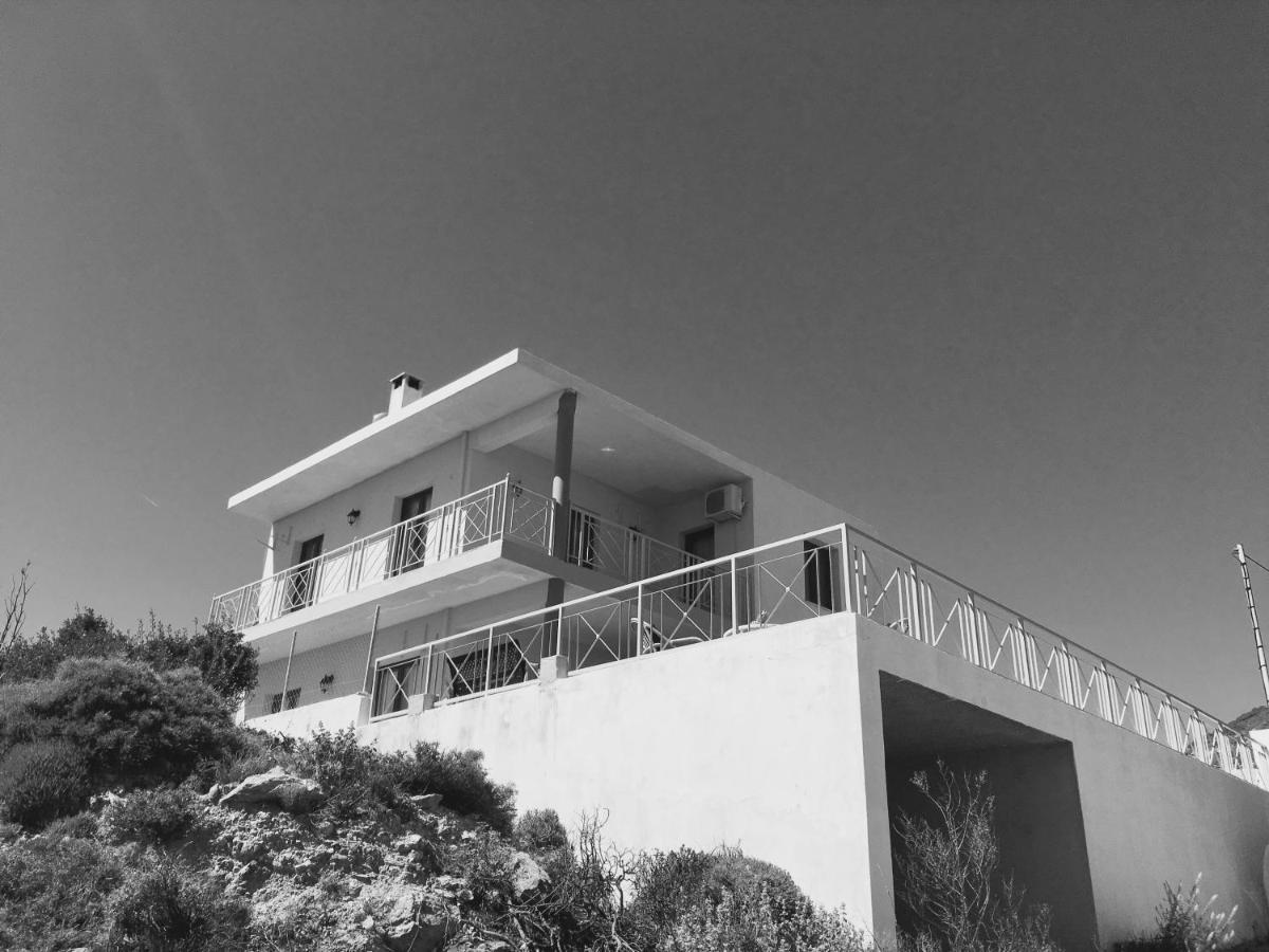 Kalli - Porto Ennia Villa Vromopousi