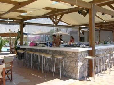 Salty 3* Perissa (Santorini)
