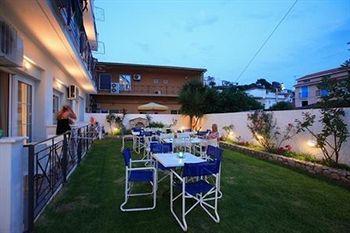 Iris Skiathos Town