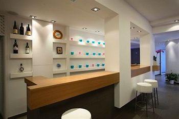 Aparthotel Iris Skiathos Town