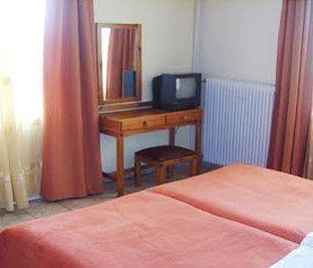 Neos Olympos Hostel