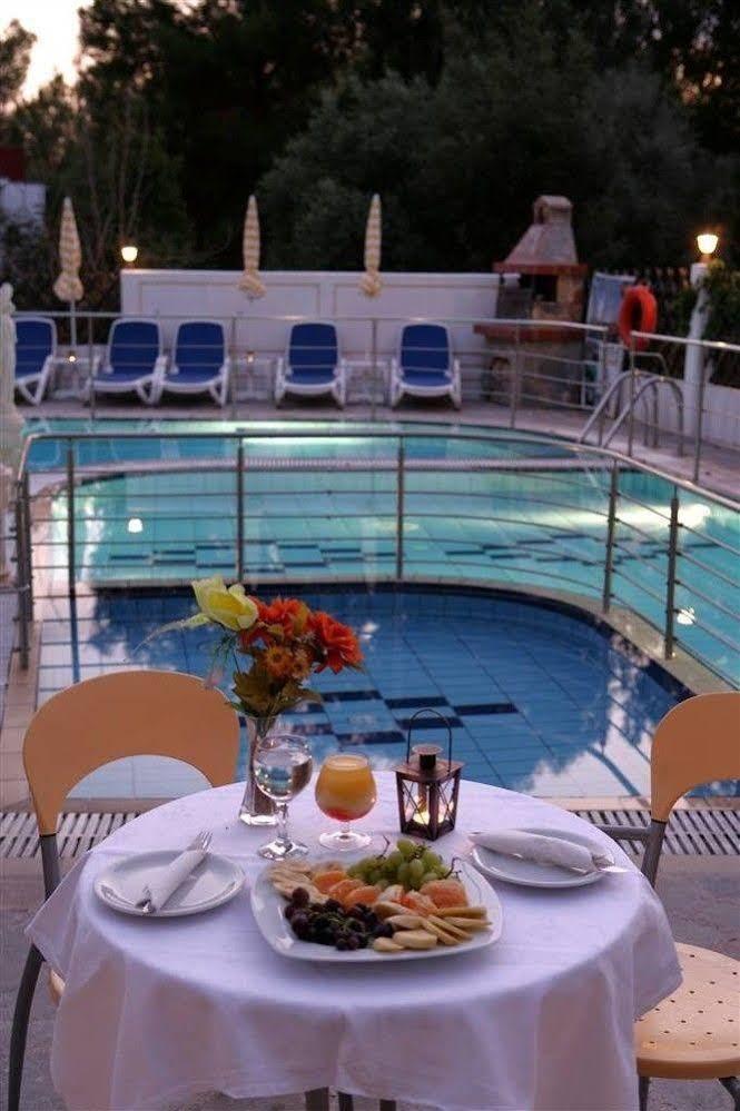 Aparthotel Sirines Complex 2*