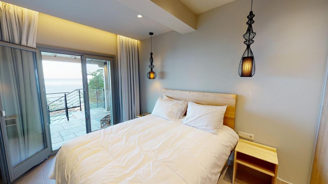 Kallia Suites- Chorefto Aparthotel