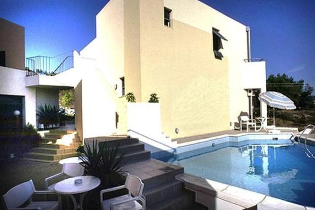 Blue Sky Aparthotel Tolo