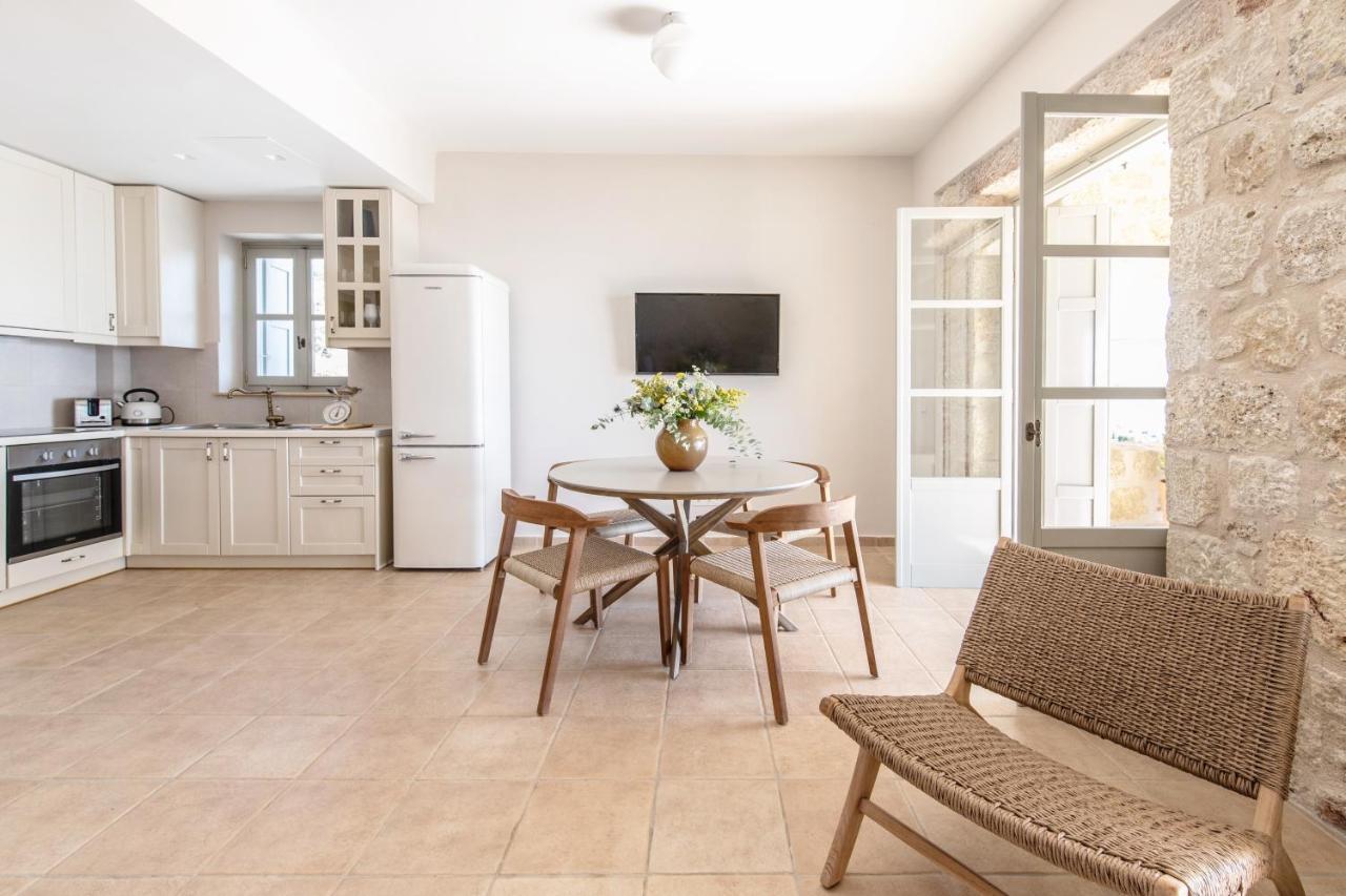 Villa Amani Living