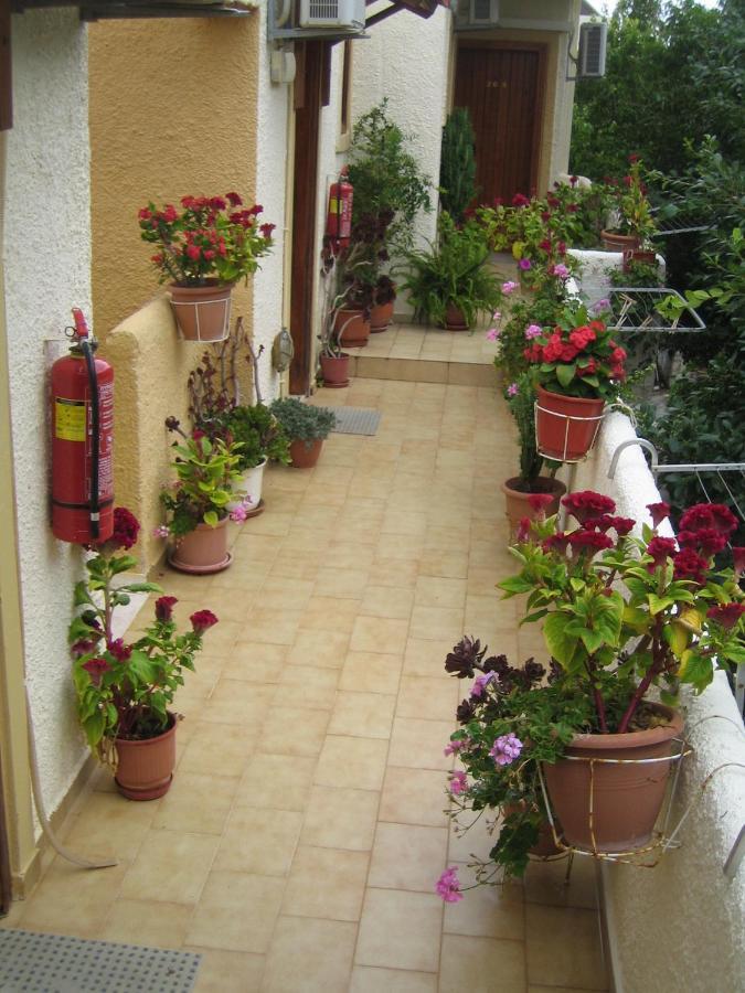 Electra Hotel