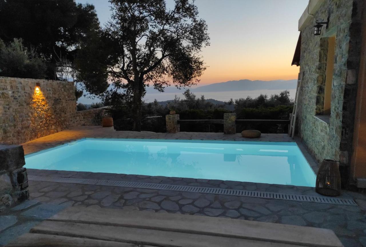 Holiday home Evia Family House Nerotrivia