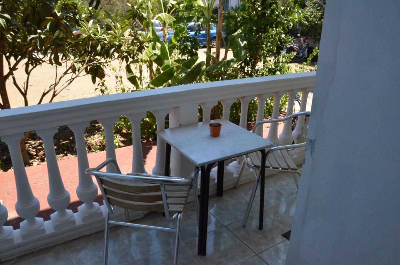 Petros Aparthotel