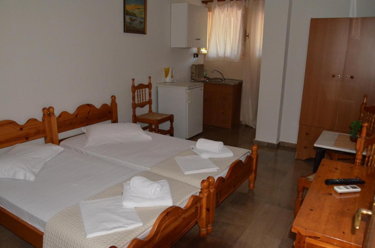 Petros Aparthotel *