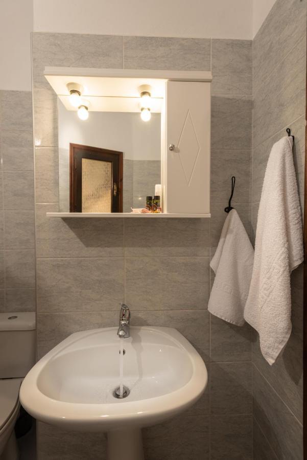 Georgia Apartment *