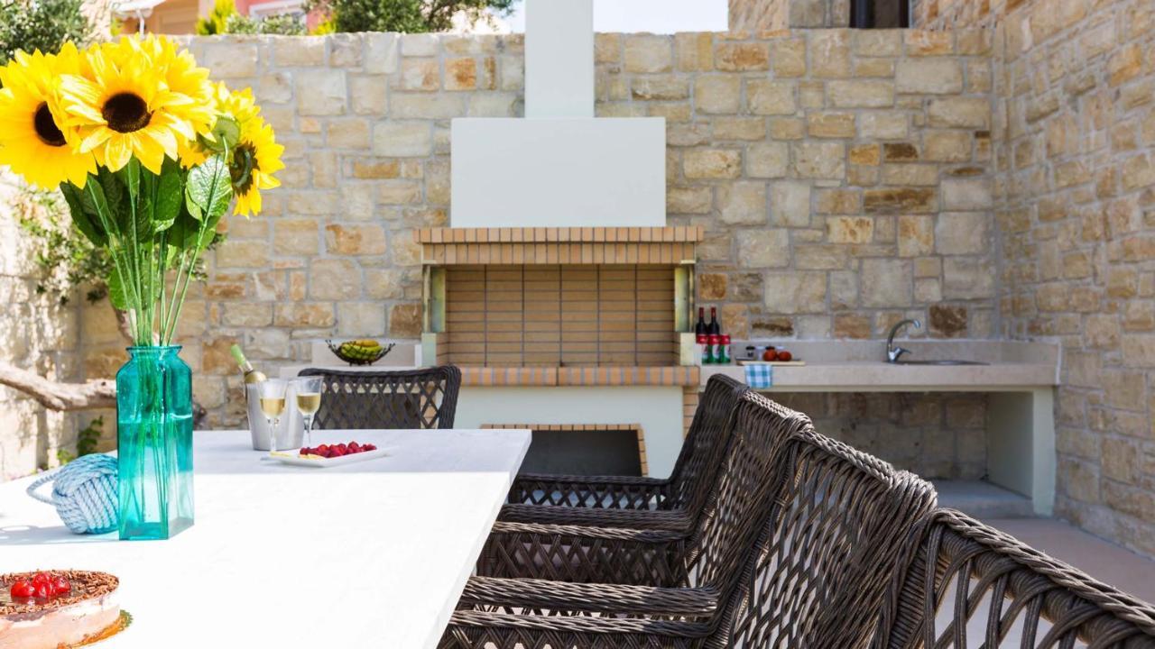 Emilia I Luxury, Amazing Seaview, Next To The Town