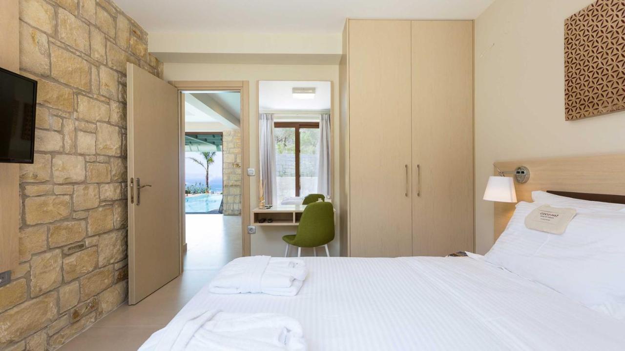Emilia I Luxury, Amazing Seaview, Next To The Town Villa
