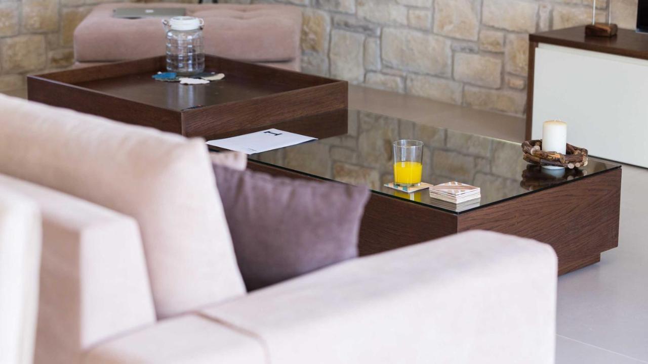 Emilia I Luxury, Amazing Seaview, Next To The Town Villa *
