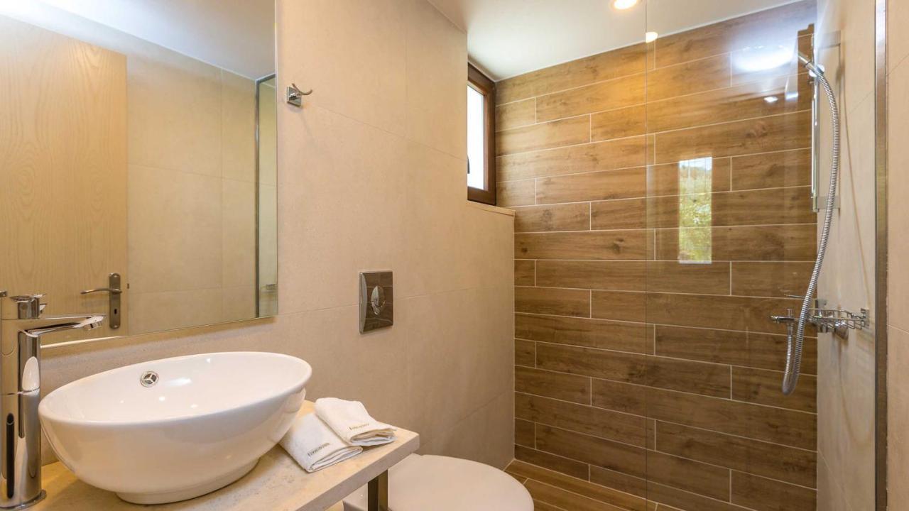 Emilia I Luxury, Amazing Seaview, Next To The Town Villa *