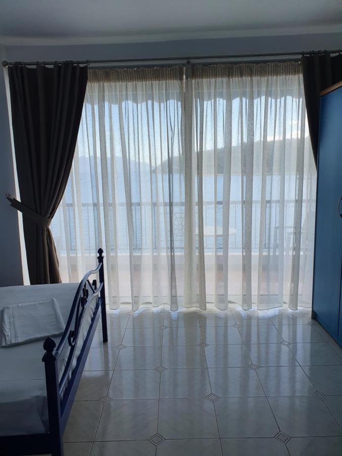 Mike Hotel