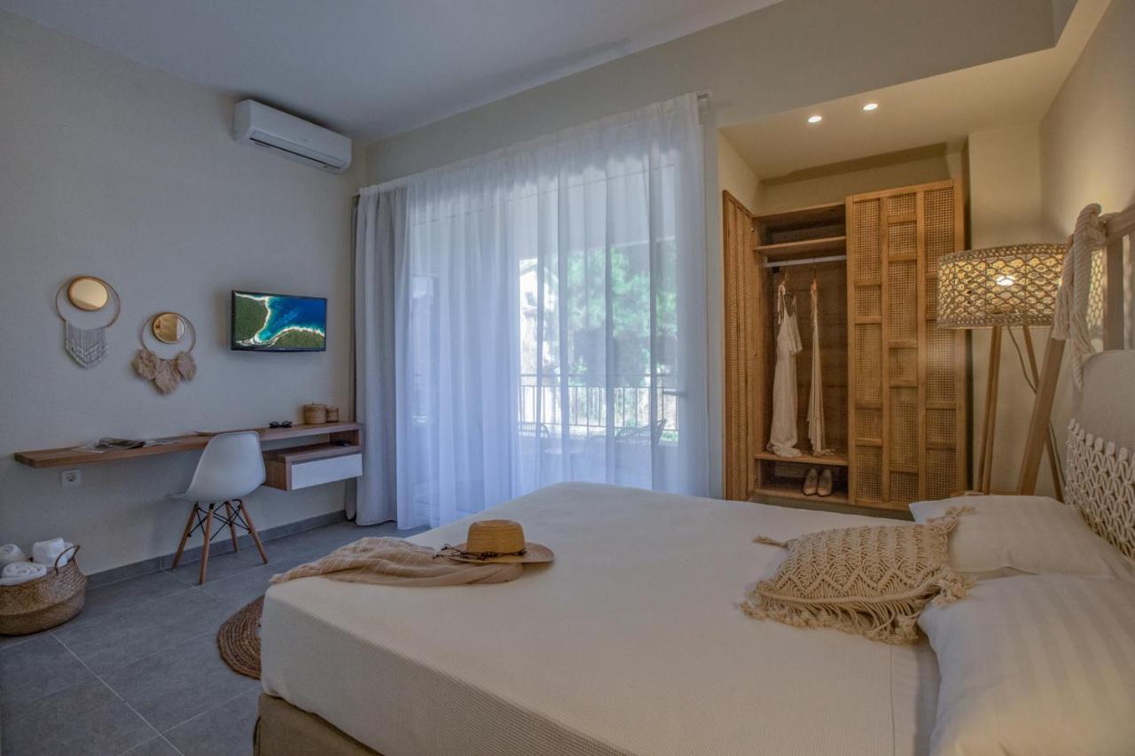 Anemelia Luxury