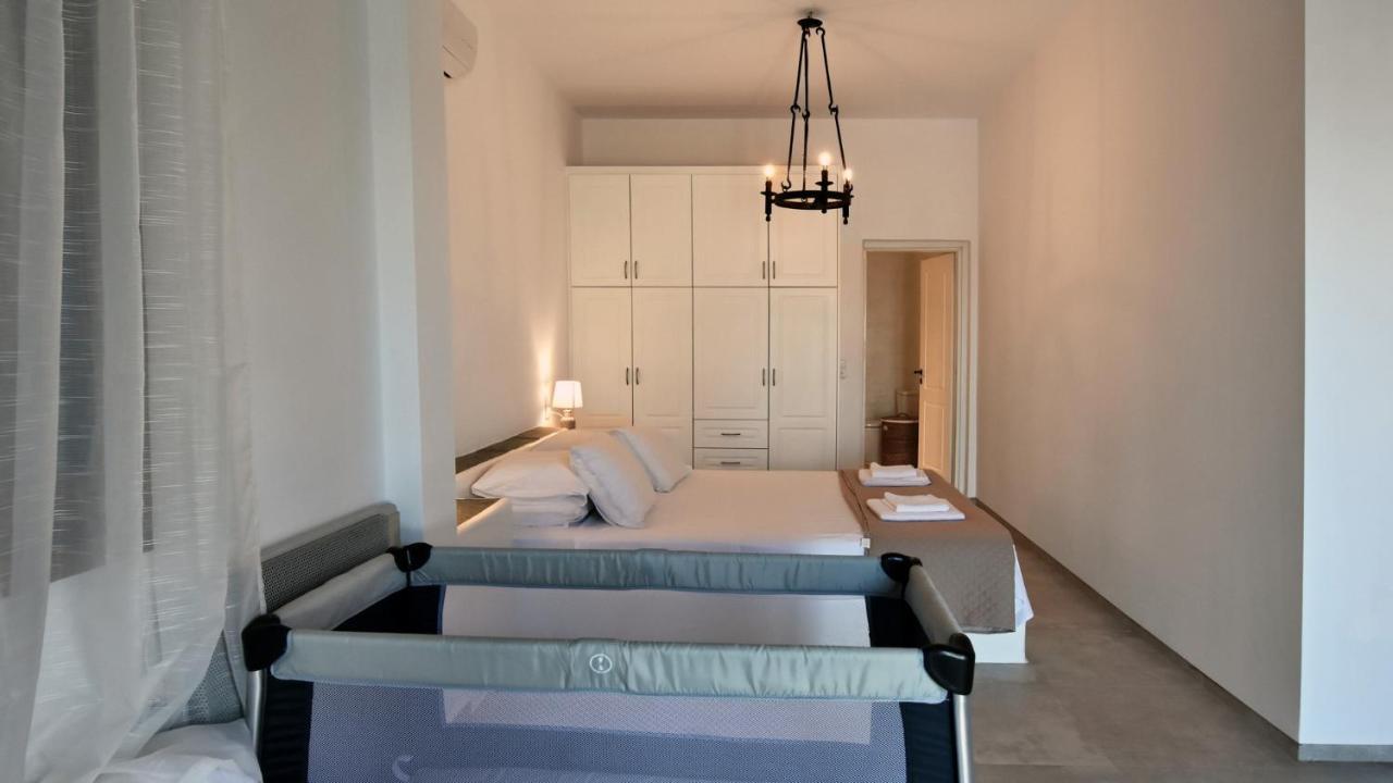 Stone With A Sea Water Swimming Pool And A Sea And Sunset View Holiday home Melissaki