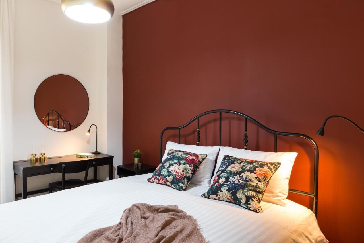 Effie's Cozy Front Apartment