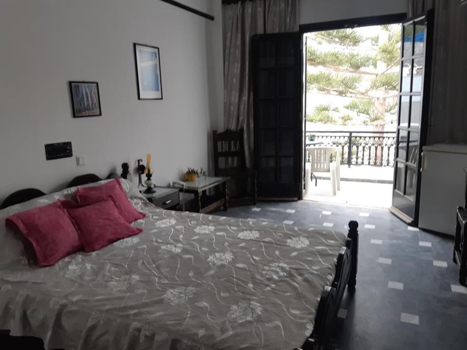 Koralli 3* Kamari (Santorini)