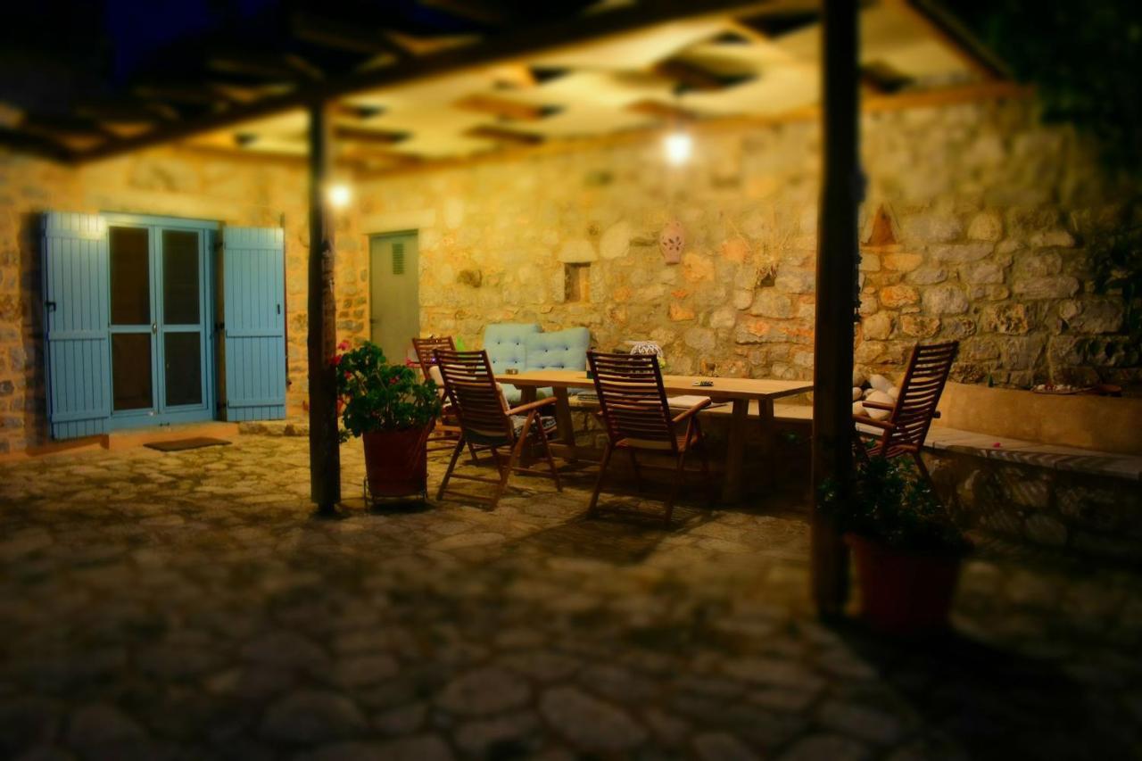 Smaragda Country house