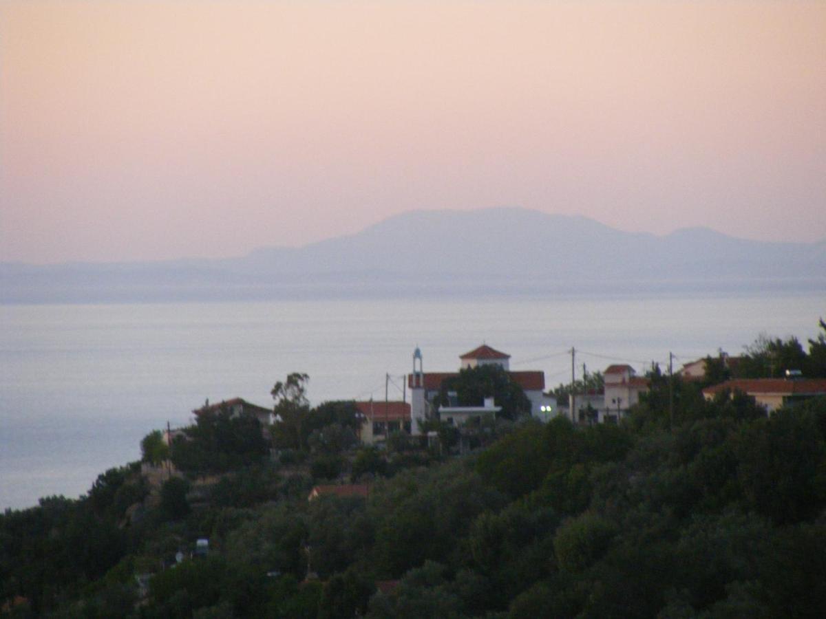 Eri To Let * Raches (Ikaria)
