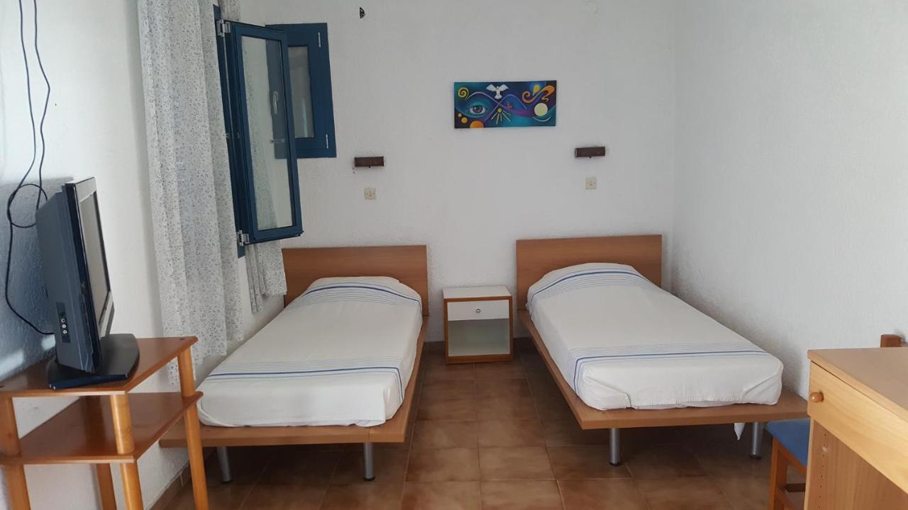 Metaxatos Aparthotel 3*