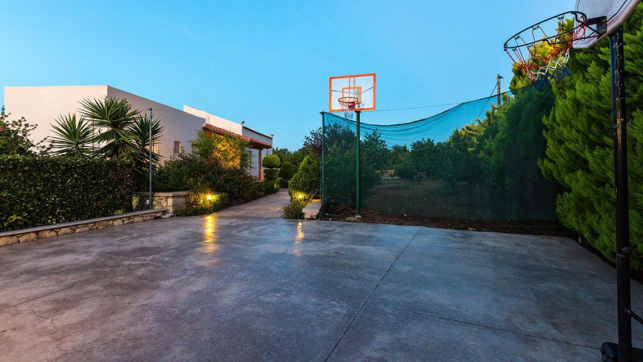 Acorn Villa *