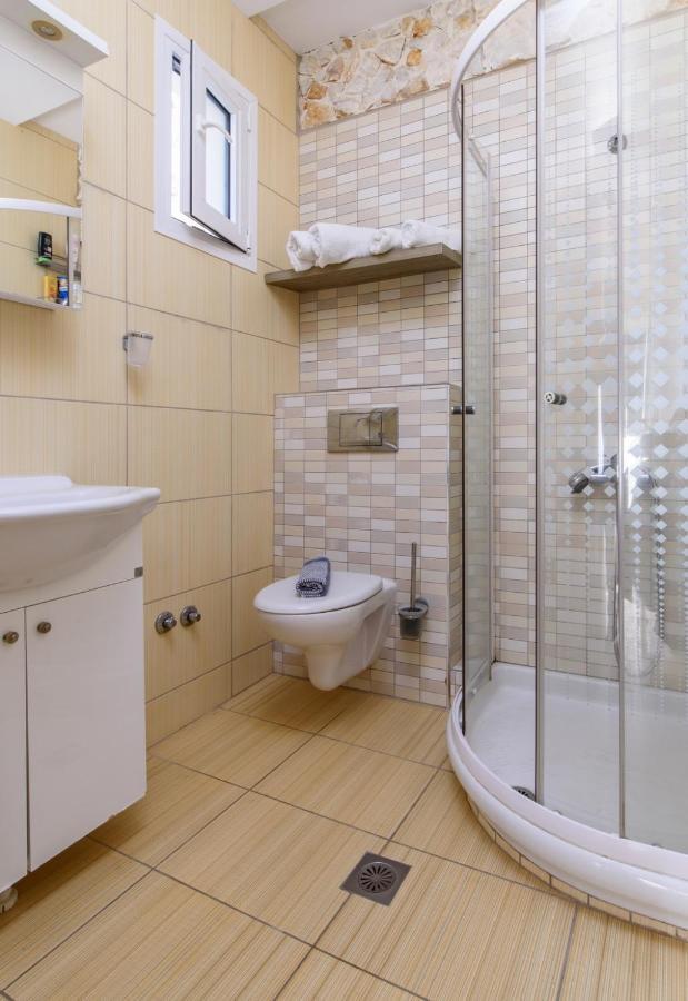 Maistrali 2 Bed & Breakfast Sarti