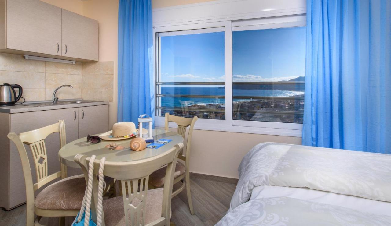 Maistrali 2 Bed & Breakfast Sarti