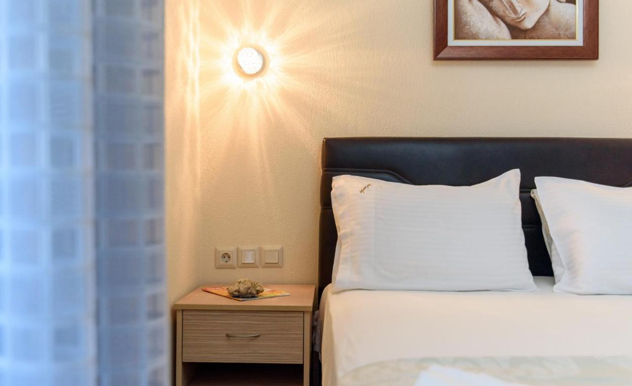 Maistrali 2 Bed & Breakfast Sarti