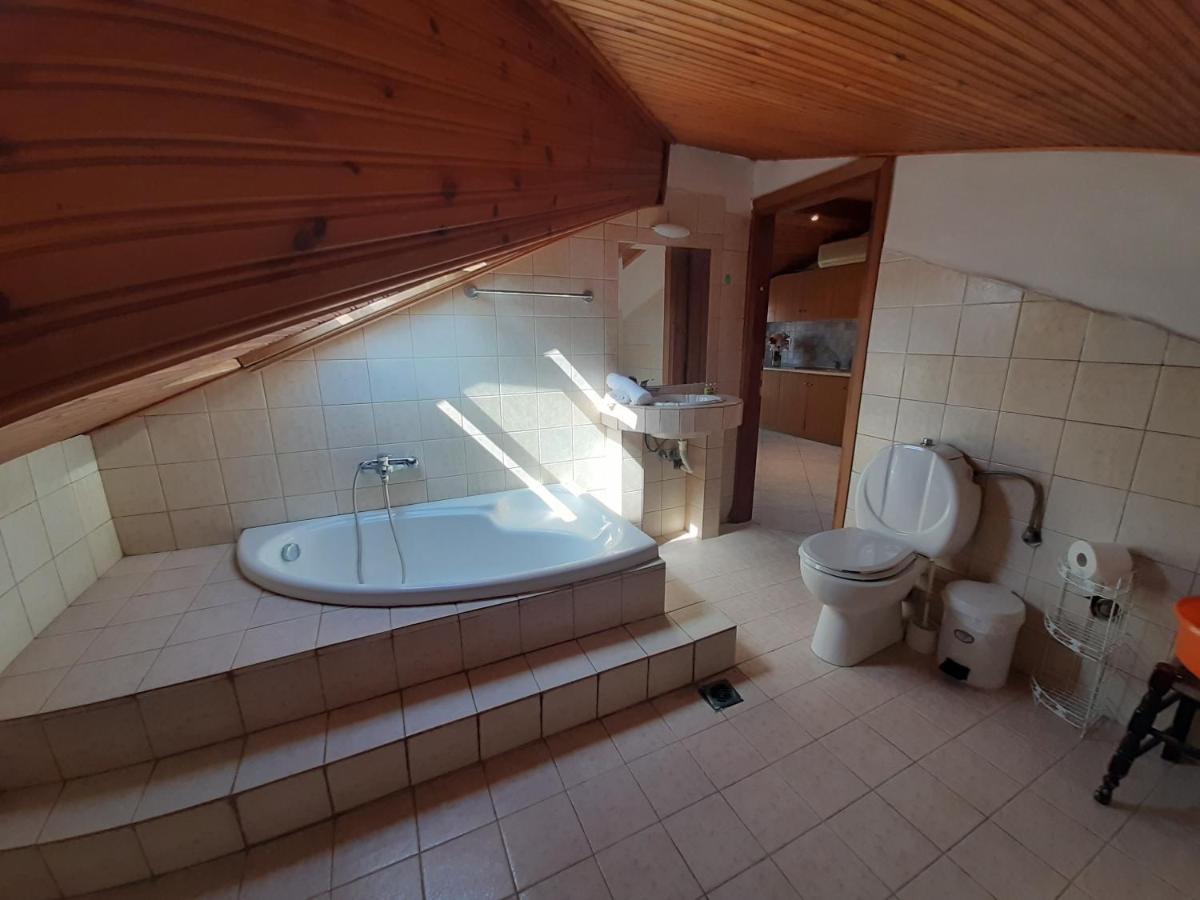 Flesvos Aparthotel 2*