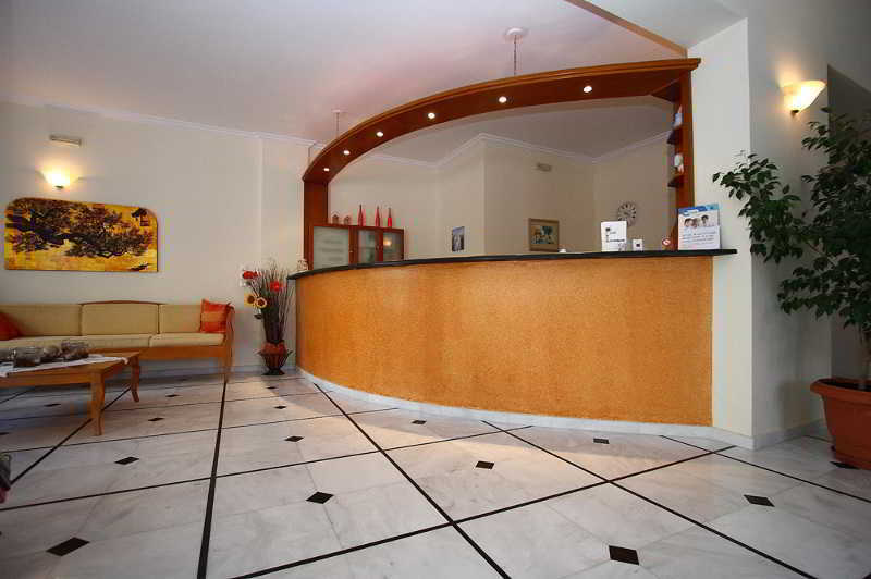 Santellini Hotel 3*