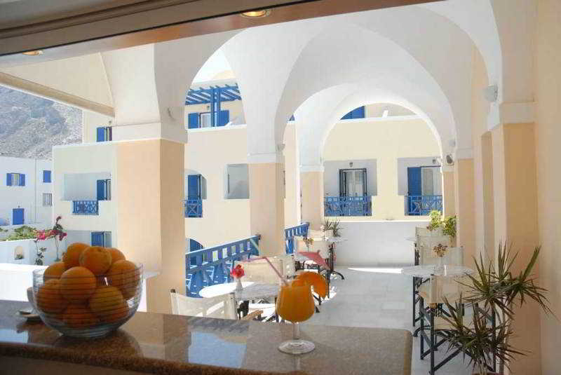 Santellini Hotel