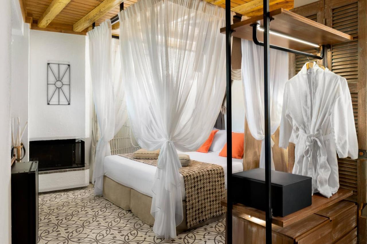 Elakati Luxury Boutique - Adults Only Hotel