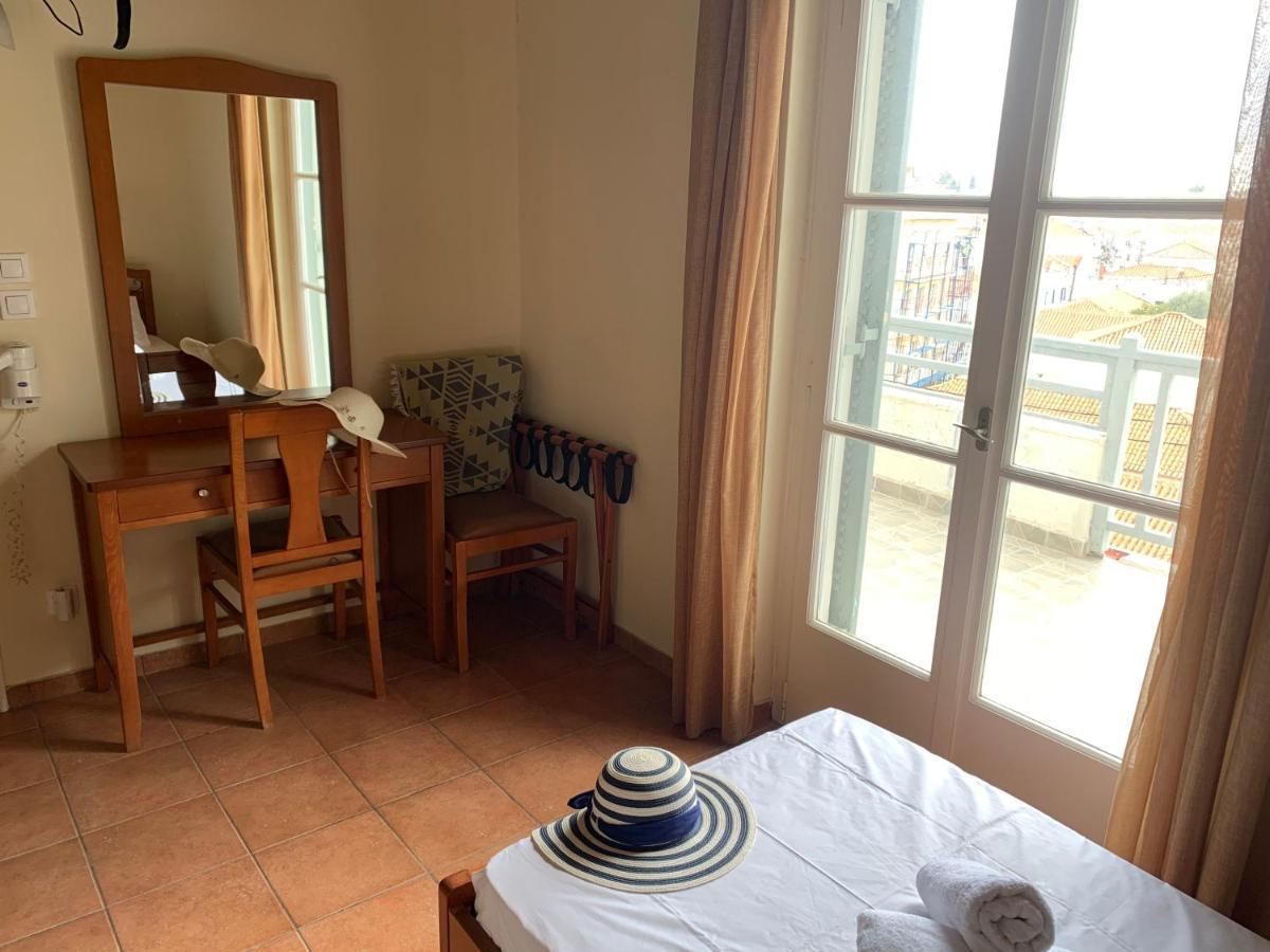 A Faros Hotel 2*