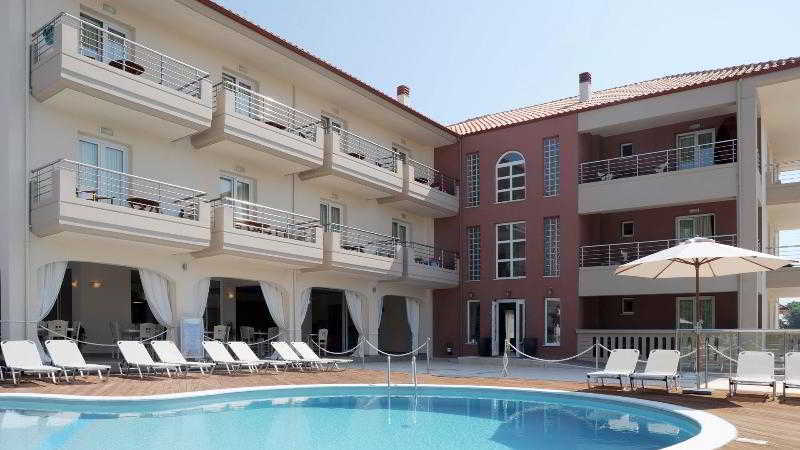 Ammos Bay Hotel 4*