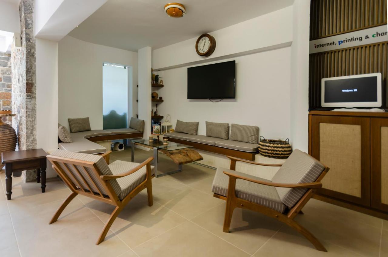 Aparthotel Sarikampos