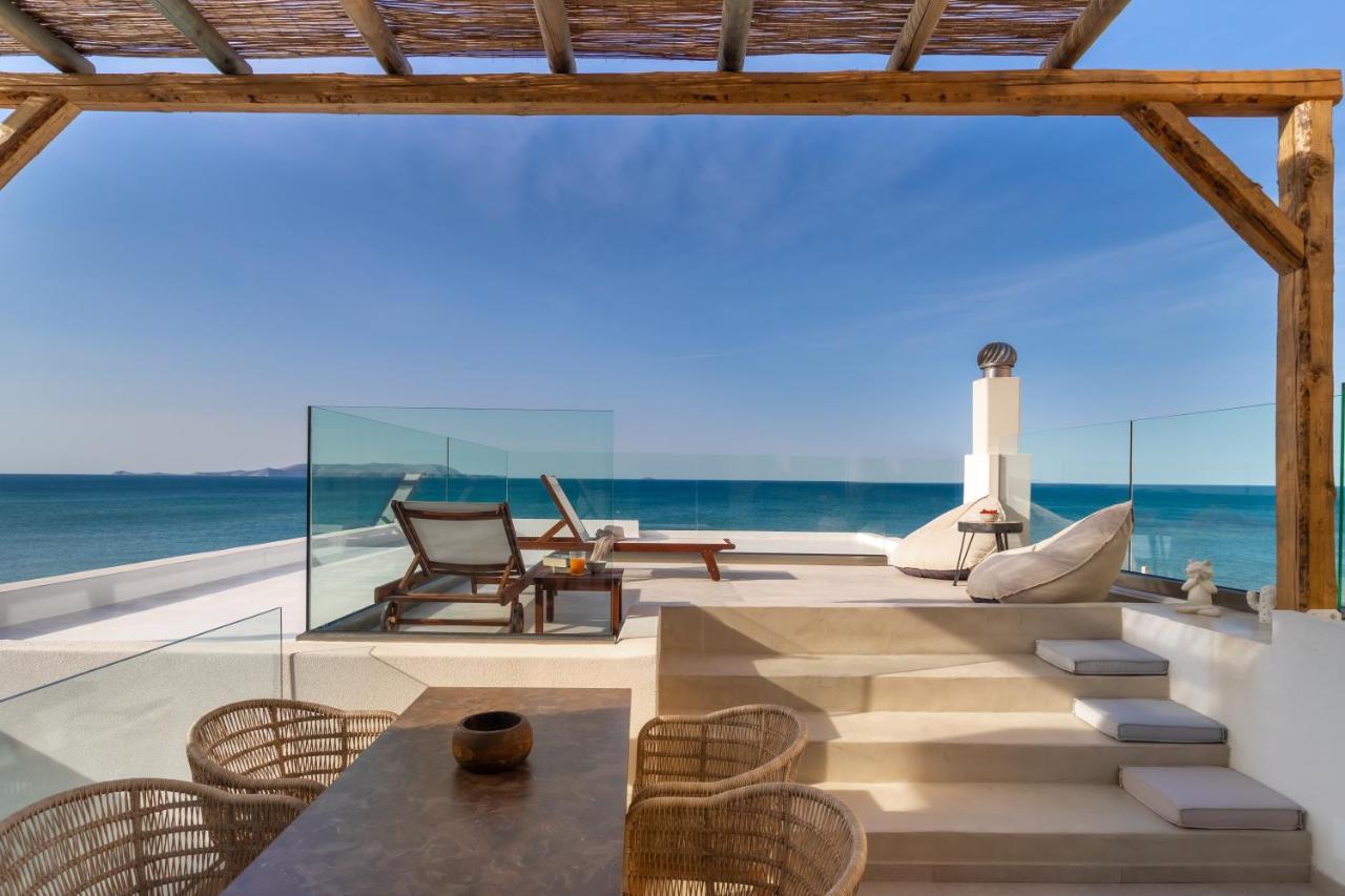 Holiday home Wave, An Idyllic Seafront By Nirousuites Kokkini Hani