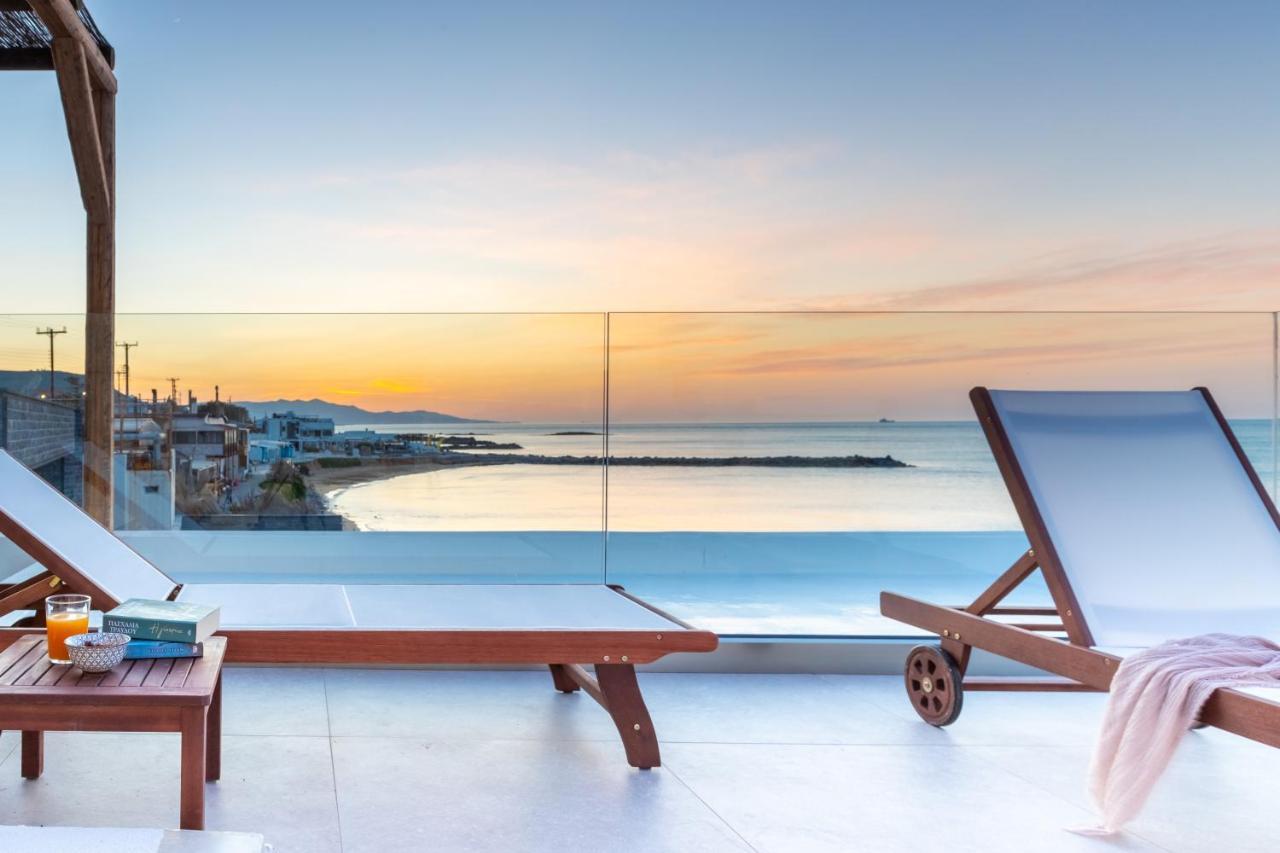 Holiday home Wave, An Idyllic Seafront By Nirousuites *