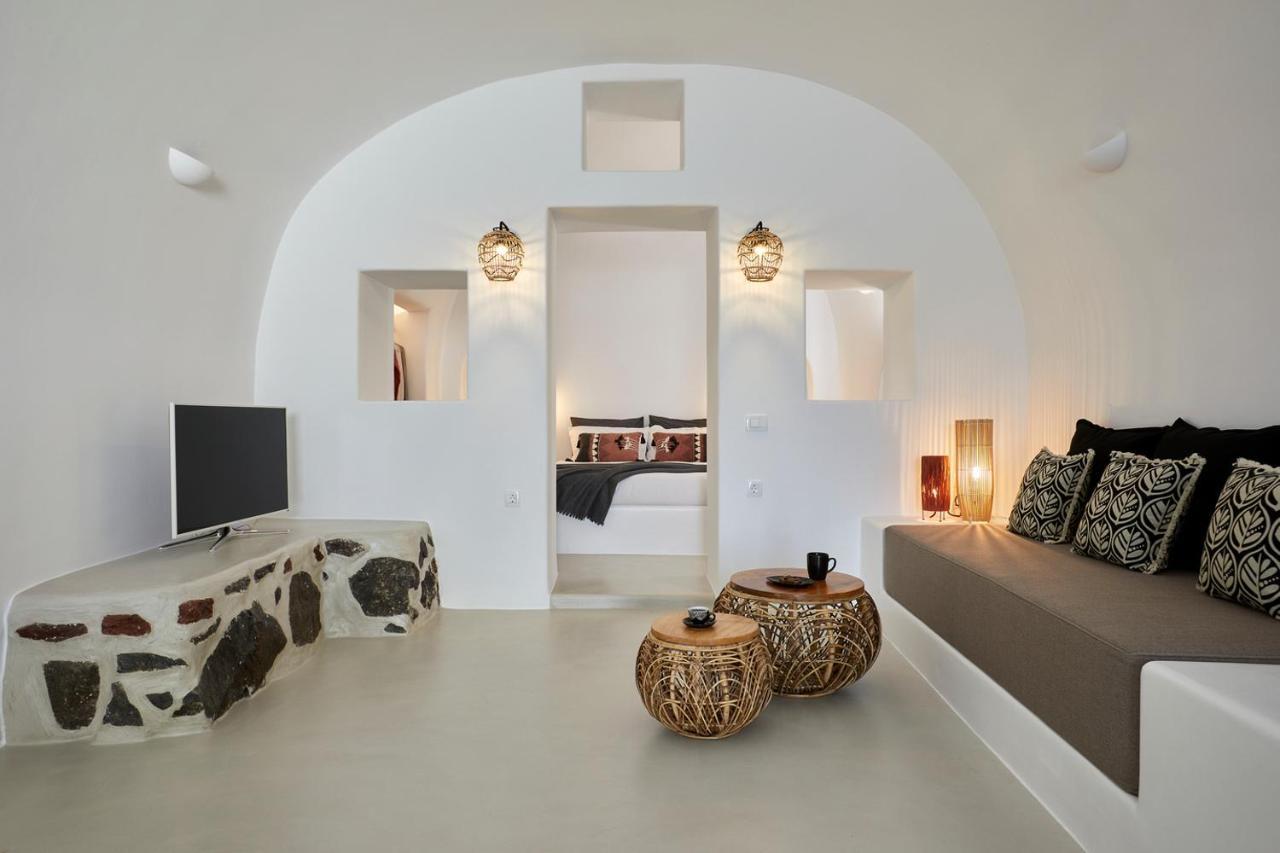 Blue Art Caves Villa