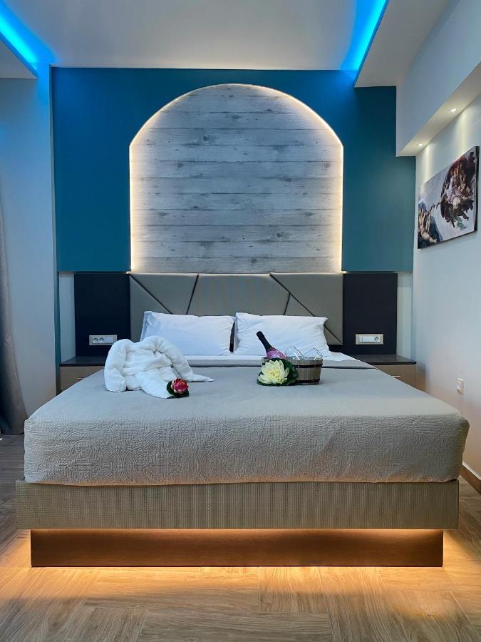 Dim House * Parga