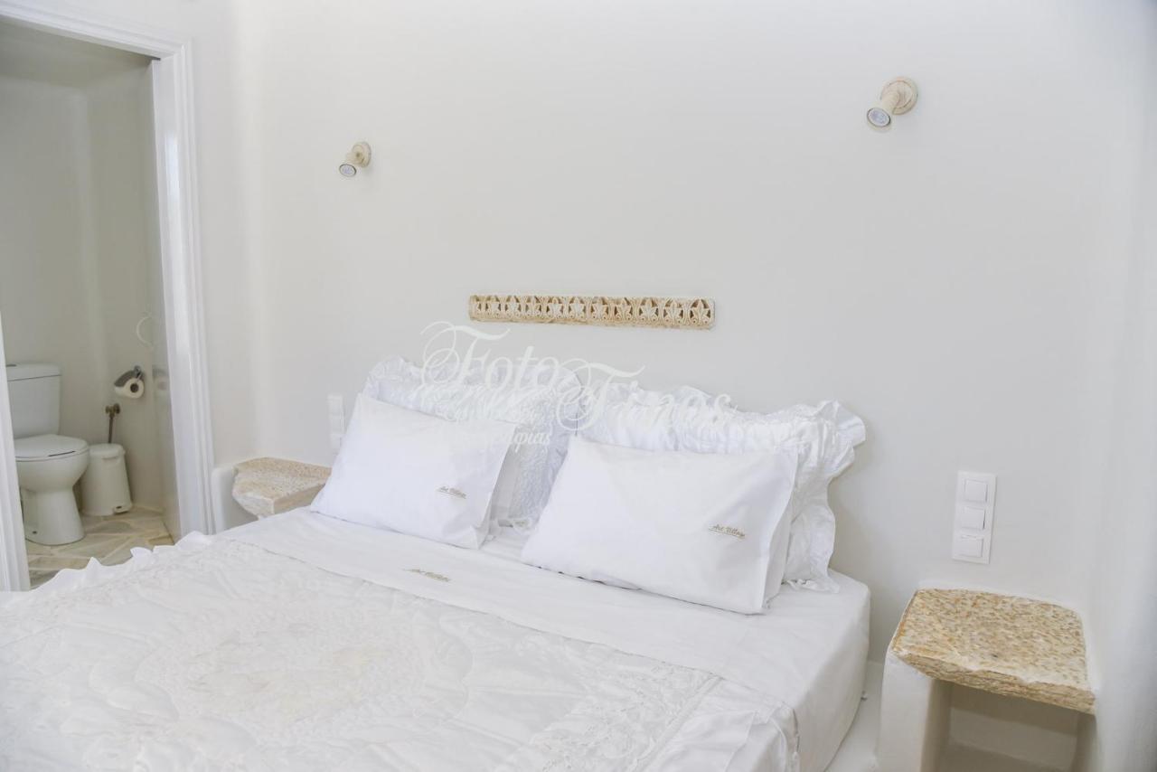 Apartment Art Village